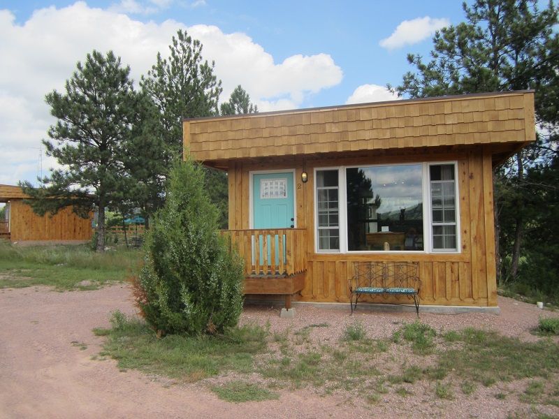 549 Cold Brook Ave, Hot Springs, SD 57747